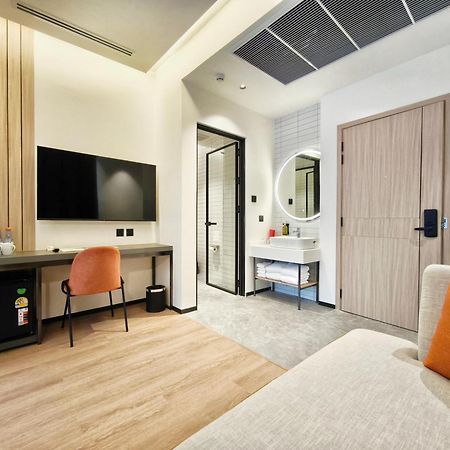 Hotel Citichic Sukhumvit 13 By Compass Hospitality - Newly Renovated Bangkok Exterior foto